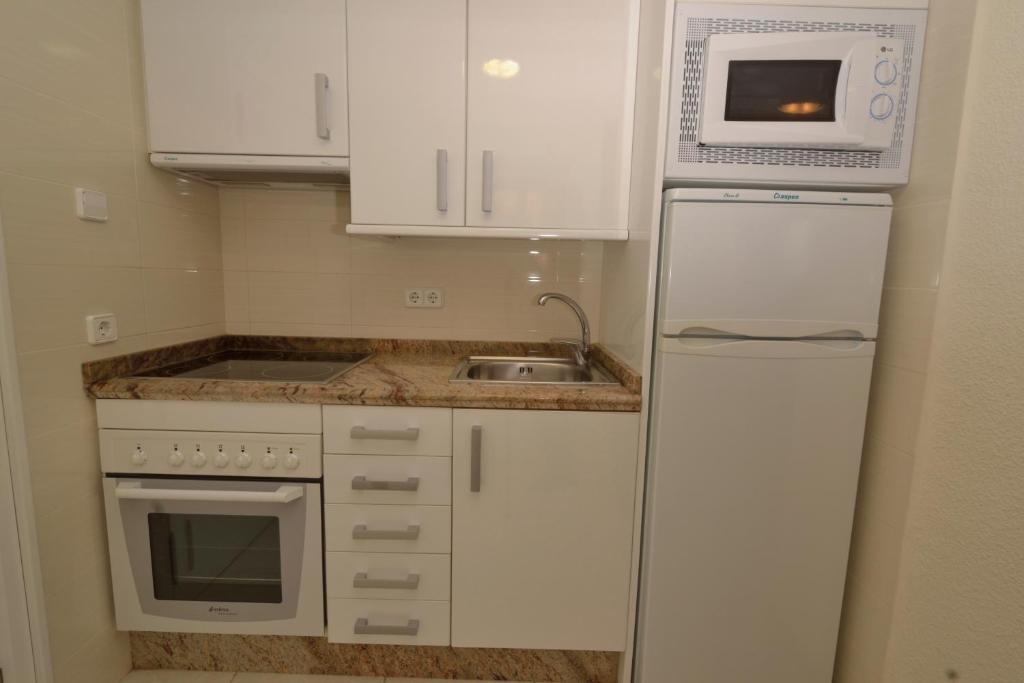 Apartamentos Turmalina Unitursa Calp Cameră foto